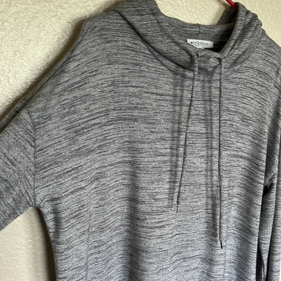 Workshop Gray Hooded Pullover Size Medium - Picture 4 of 4